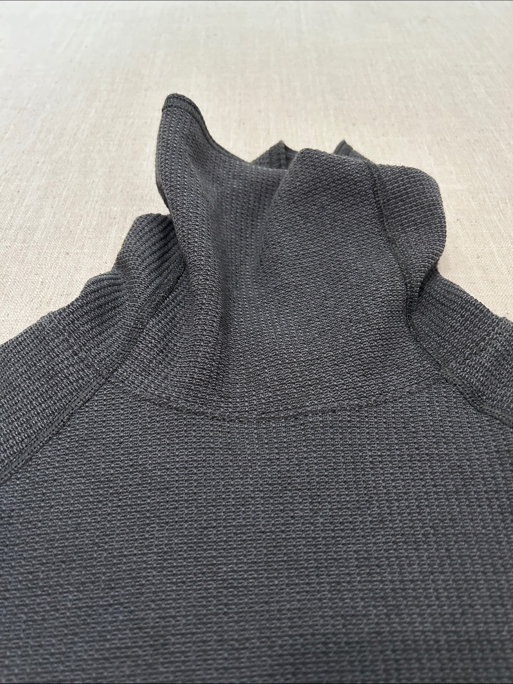 Kuhl Petra Mock Neck Women's S Waffle Knit Hiking Outdoor Camping Pullover - Picture 3 of 16